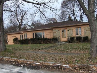 550 Tarrington Rd, Rochester, NY, 14609