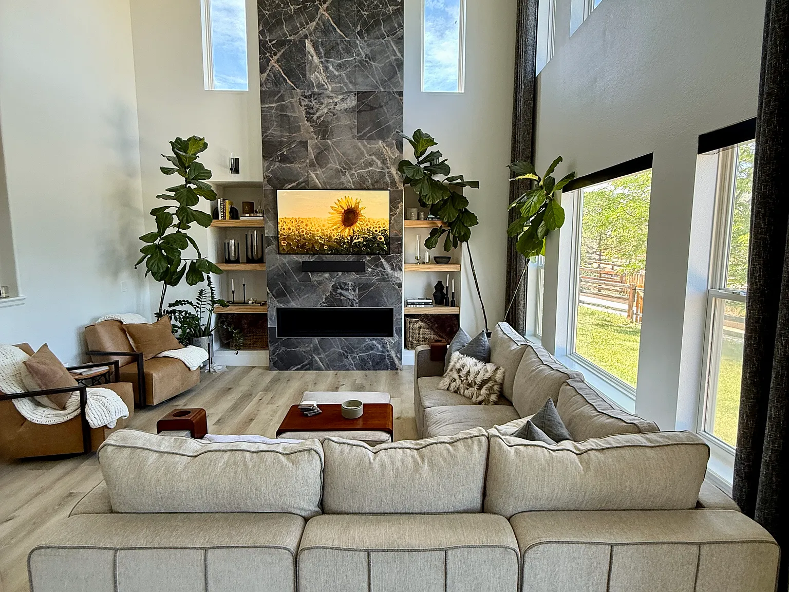 4 bed, 3.5 bath, 3008 sqft, $4,975 — Photo 4