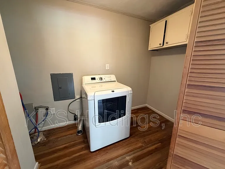 105 Janet Dr — Photo 9