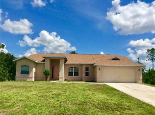 1010 Cleveland Ave, Lehigh Acres, FL 33972