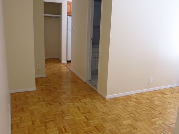 5th image of 520 E 79th St APT 1G