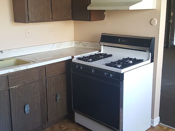 5th image of 7132 166th St APT 1C