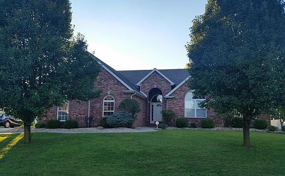 2nd image of 9 Pin Oak Ct