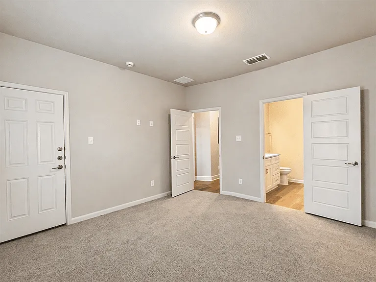 7158 Magnolia Crk #101 — Photo 10