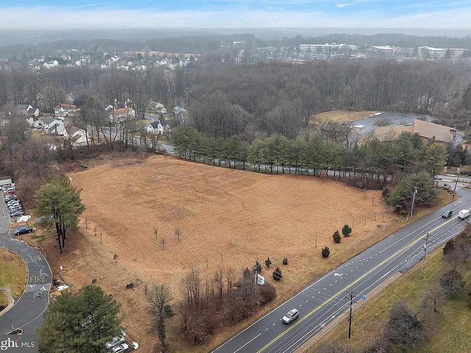 1st image of 275 Possum Park Rd