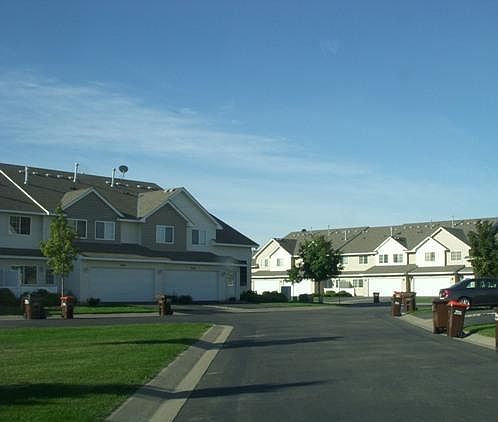 2nd image of 2497 Yellowstone Dr
