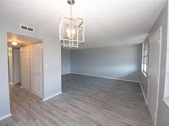 5th image of 4885 1st St NE APT 319