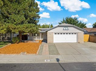 872 Flint Way, Vacaville, CA 95687