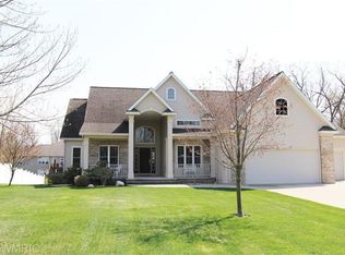 15398 Rannes Rd, Spring Lake, MI 49456