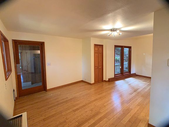 5th image of 60 Marina Vista Ave