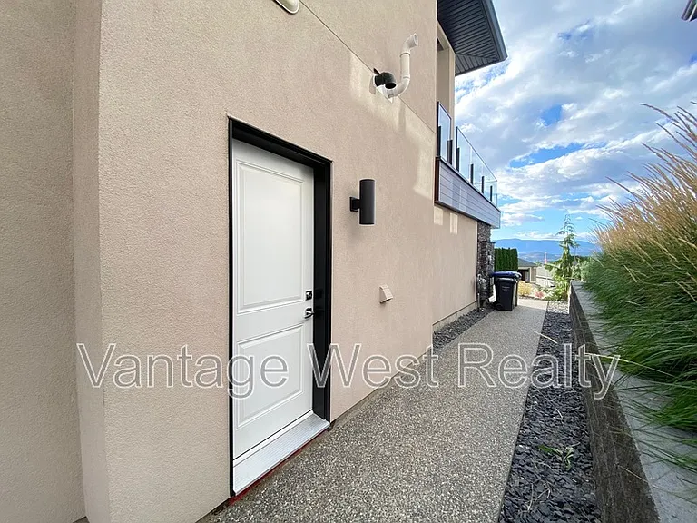 767 Deans Dr #2 — Photo 22