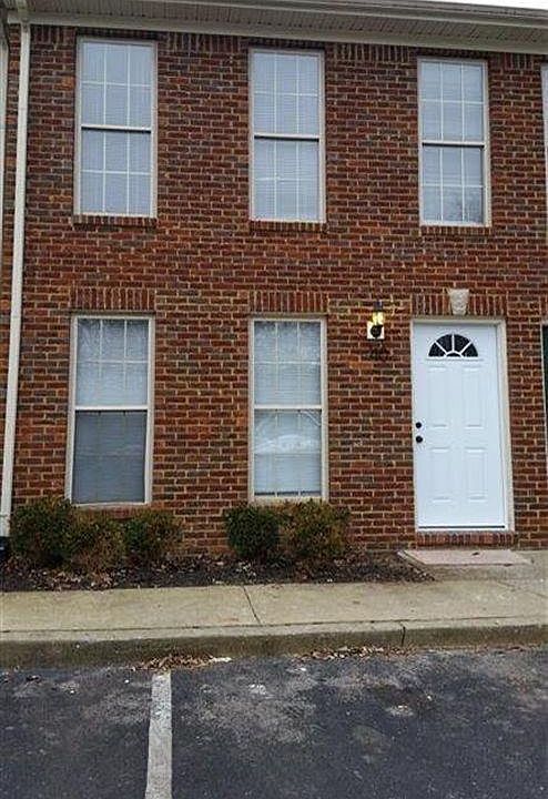 1st image of 415 Marquis Ave Suite 108