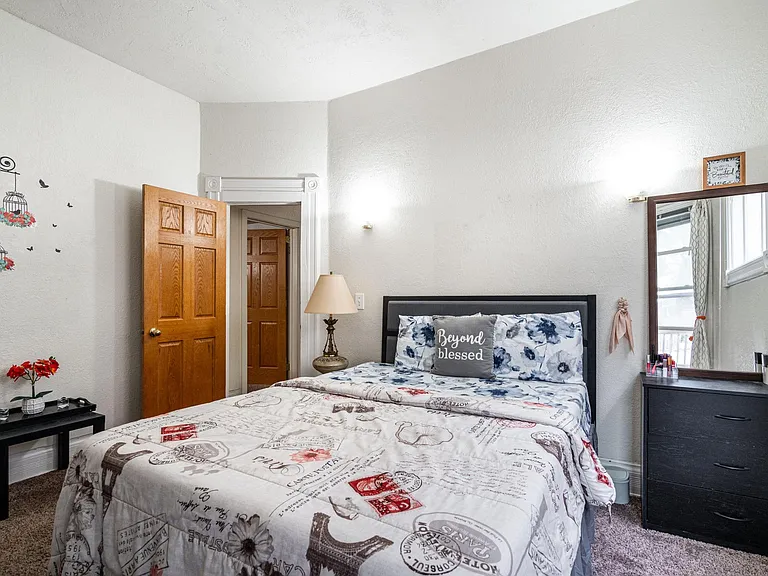 1627 N Farwell Ave #A — Photo 16