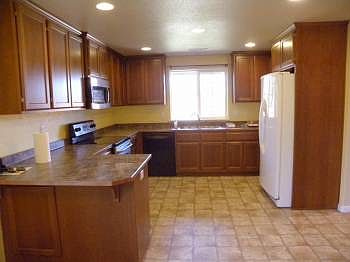 3rd image of 585 Antilles Ln