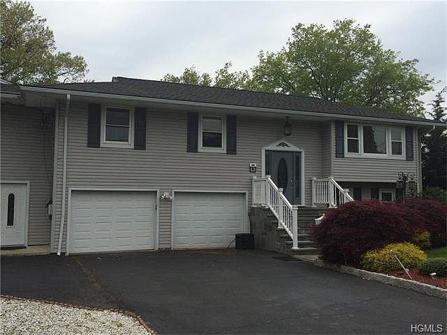 1st image of 4 Lester Dr
