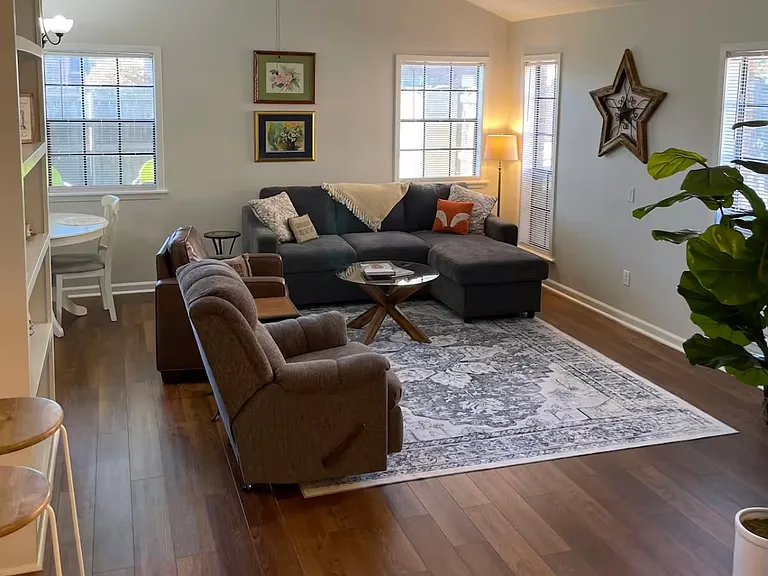 2530 Cross Timbers Dr — Photo 1
