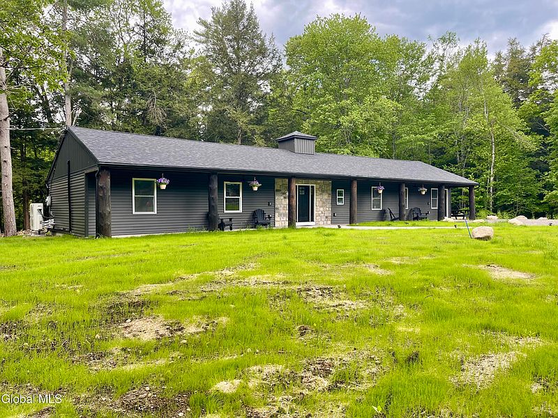 5th image of 741 Howe Road