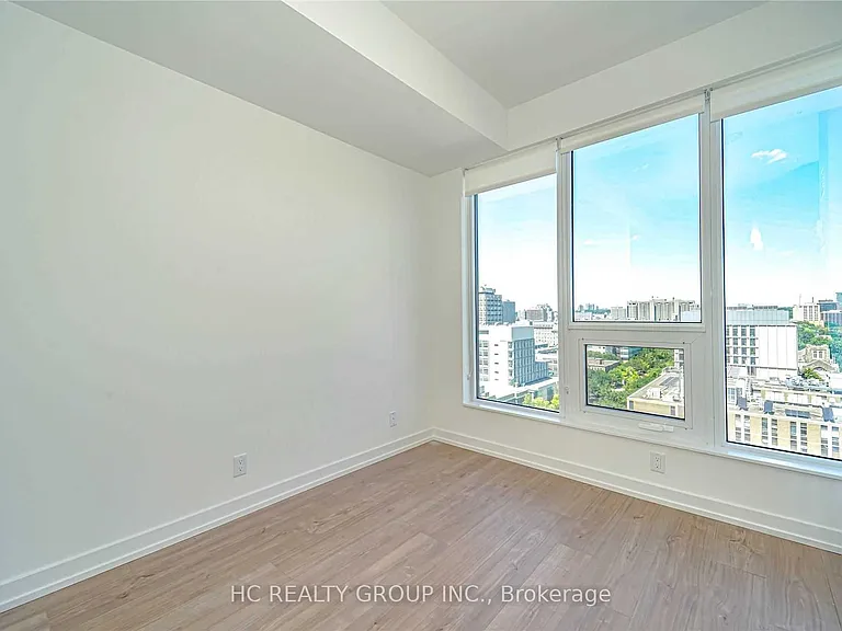 203 College St #1505 — Photo 16
