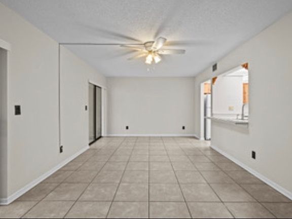 4th image of 37 Tarragona Ct #37