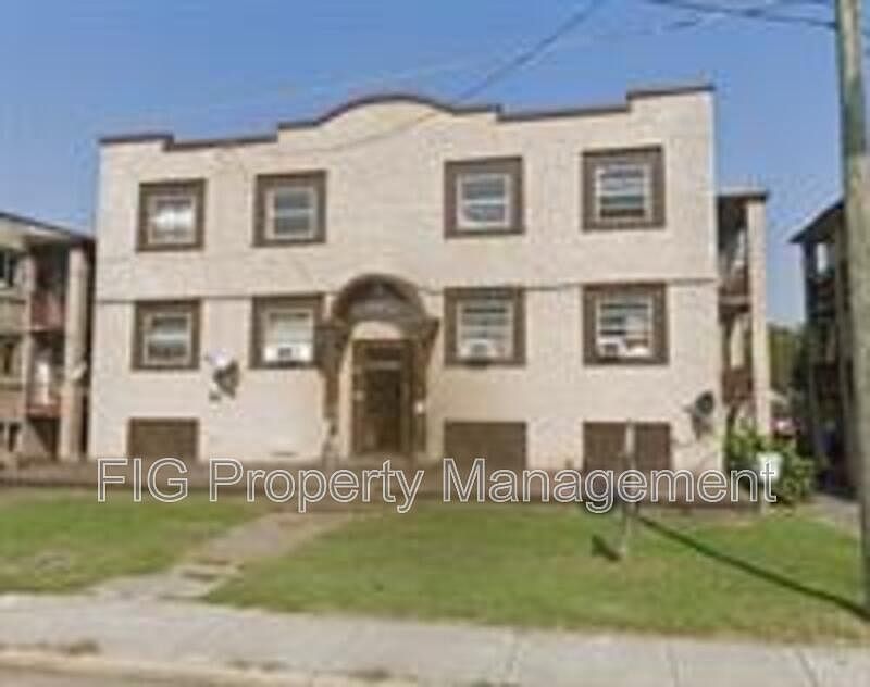 1st image of 429 W G St #4