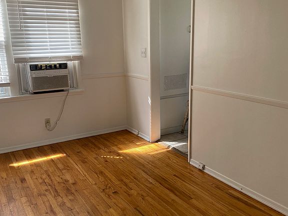 4th image of 122 N Lamer St APT A