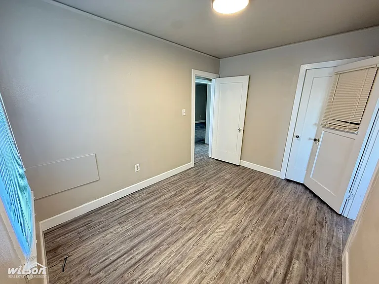 2605 W Lincoln Ave — Photo 8