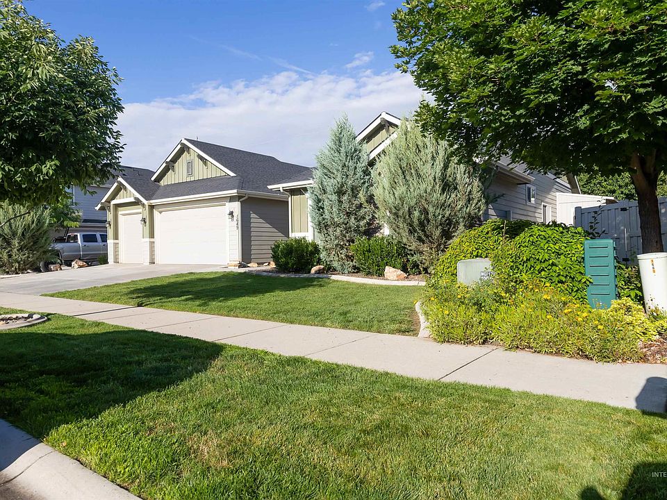 1st image of 1649 Mustang Mesa Pl