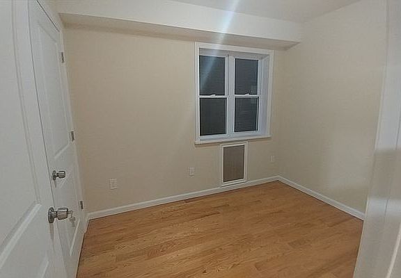 4th image of 58-49 44th Ave #2
