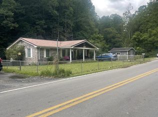 1940 Highway 931 N, Whitesburg, KY 41858