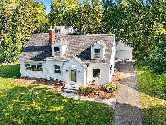 3rd image of 354 Lazarre Ave