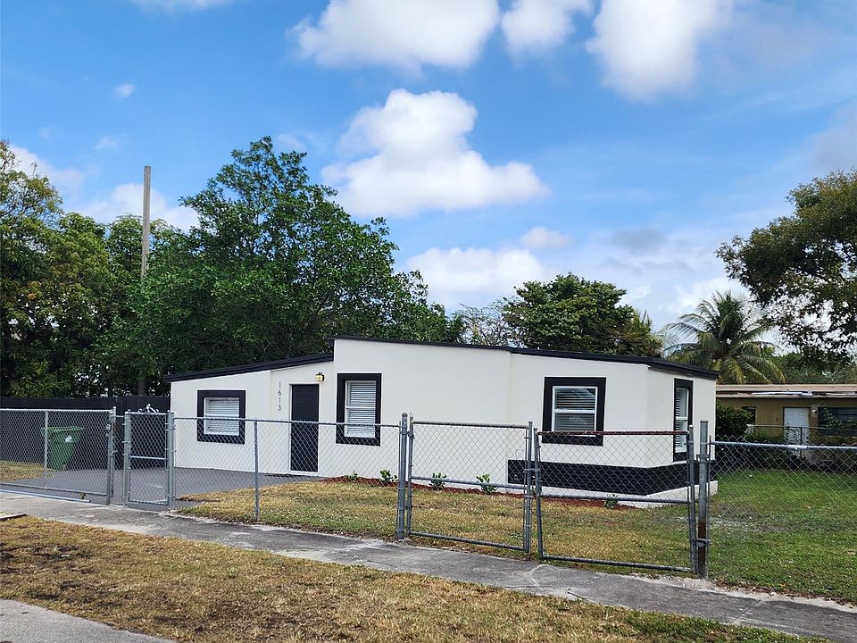 1st image of 1613 NW 11th Street