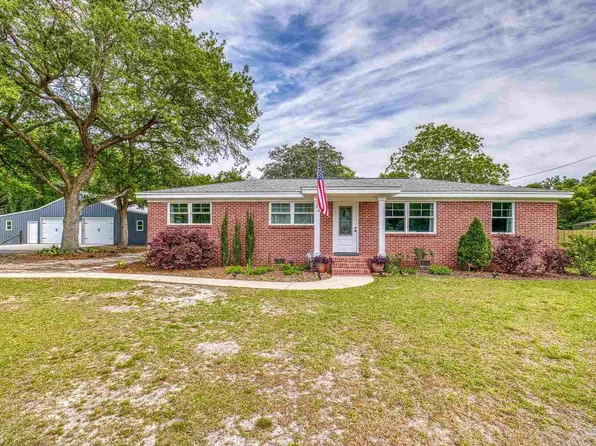 1850 Garcon Point Rd, Milton, FL 32583