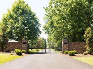 4664 Todds Rd, Lexington, KY 40509