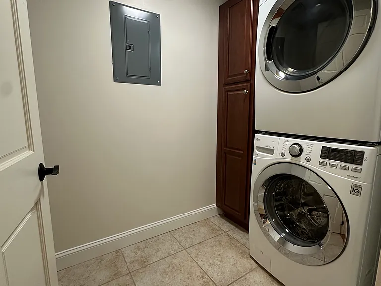 104 N Aurora St #3N — Photo 35