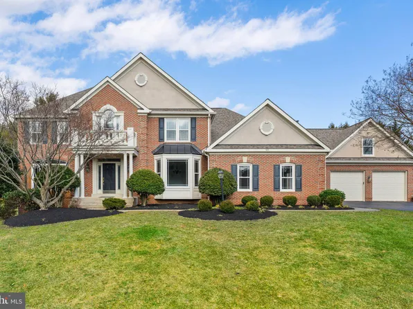 801 Grace Meadow Ct, Great Falls, VA 22066