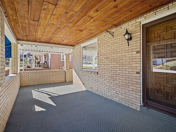 4th image of 6719 E Barivista Dr