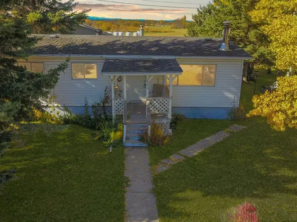 224 SE 5th St NW, Sundre, AB T0M 1X0
