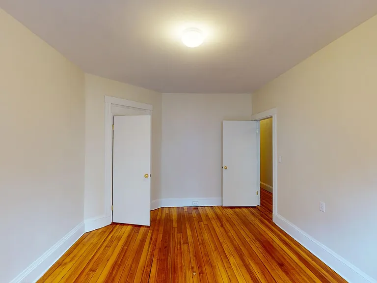 Kelton Street Apartments — Photo 92