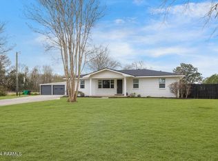 922 Austin Rd, Youngsville, LA 70592