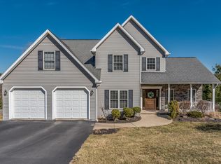 312 Vista Dr, Shavertown, PA 18708