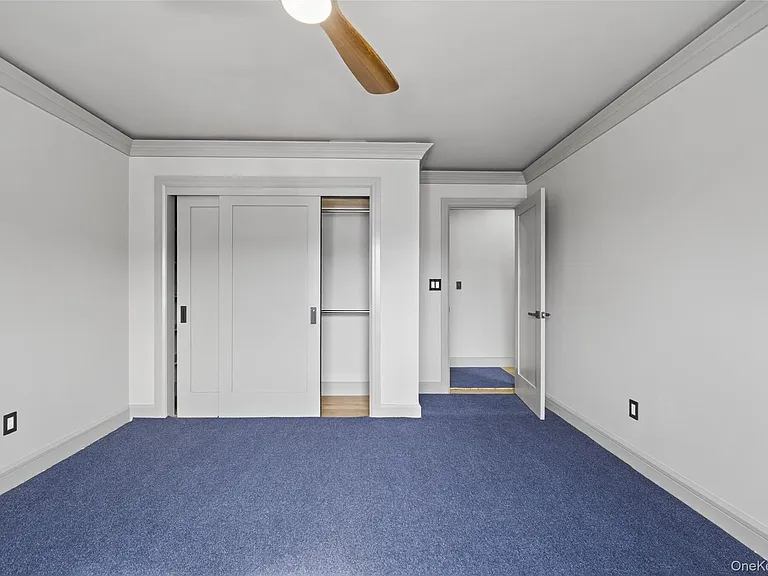 4 White Gate Rd #K — Photo 20