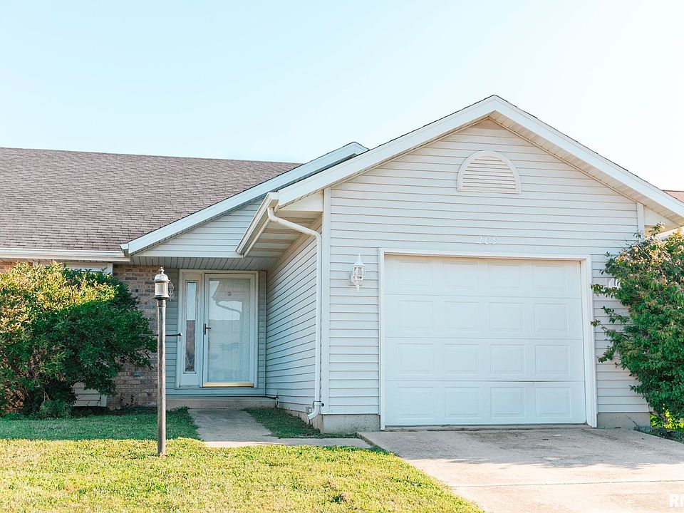 1st image of 209 Eagle Ridge Dr
