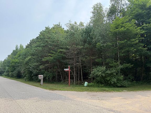4th image of 904 N White Birch Dr #28