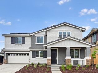 196 Golden Gate Ln, Vacaville, CA 95687