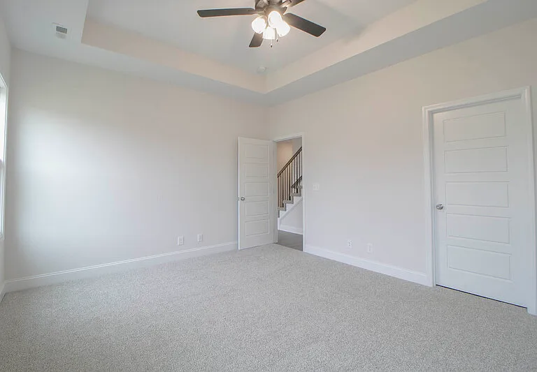 190 Monaghan Dr — Photo 10
