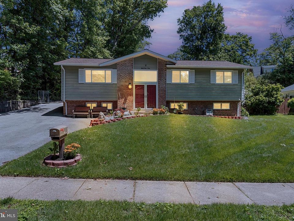 1st image of 8304 Harland Dr