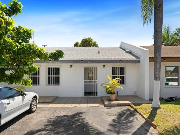 5225 SW 140th Pl, Miami, FL 33175
