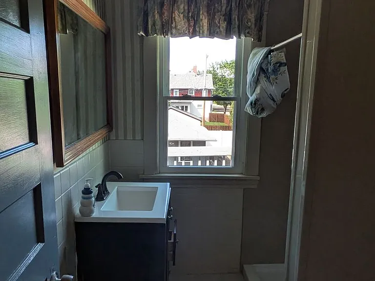 1953 Laurel Ave — Photo 20