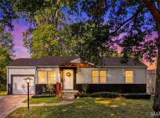 10501 Hoyt Dr, Saint Louis, MO 63137
