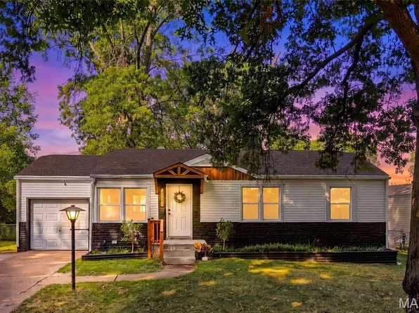 10501 Hoyt Dr, Saint Louis, MO 63137